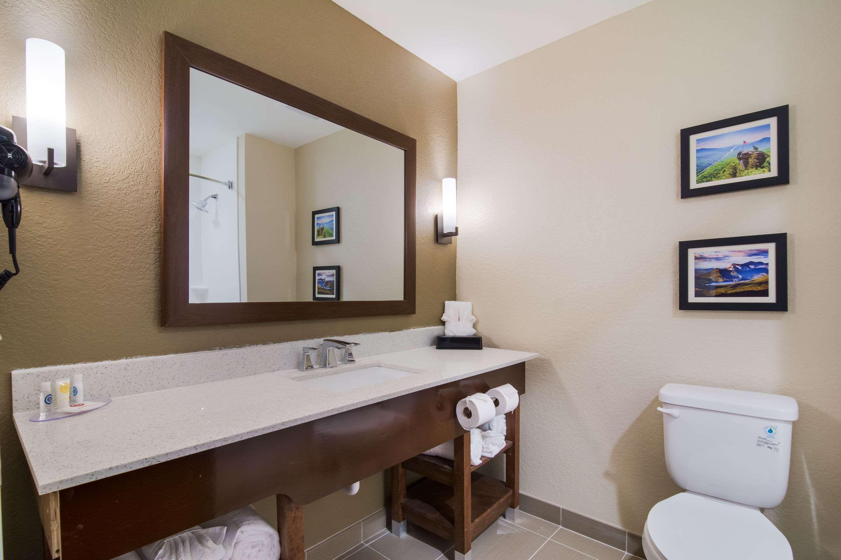 Comfort Inn & Suites روك هيل المظهر الخارجي الصورة
